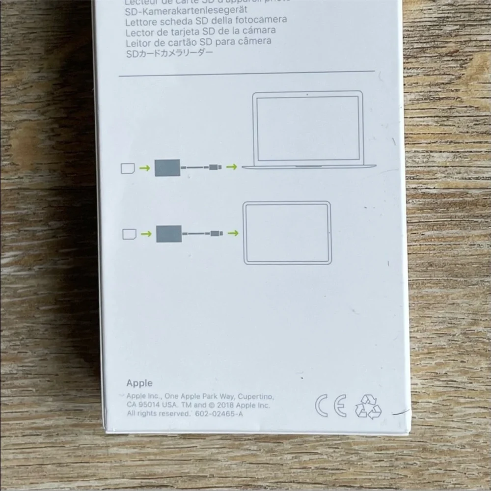 Apple USB-C to SD Card Reader